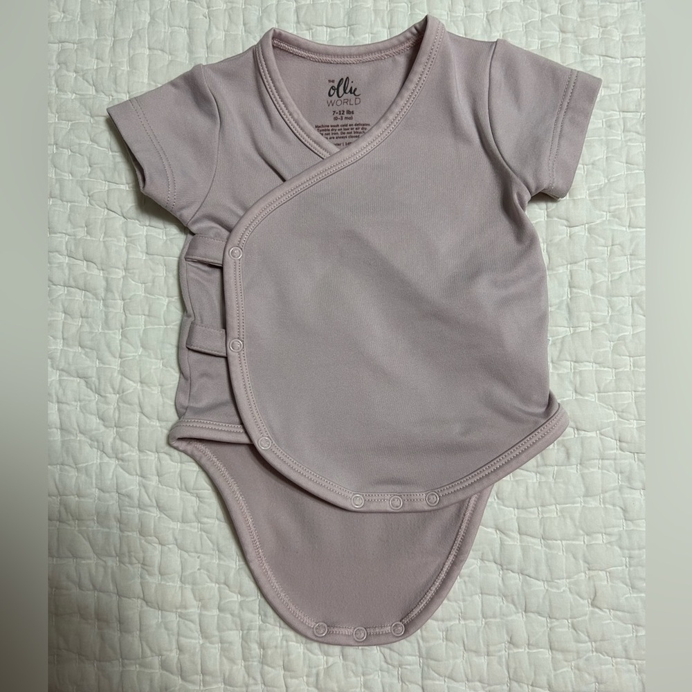 THE OLLIE WORLD Dailie Snap Bodysuit Size 0-3 Months